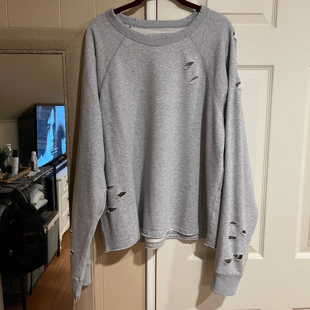 Gray Distressed Crewneck Sweatshirt - Unbranded